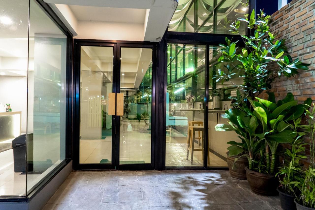 Roomquest Bangkok Don Mueang Airport Eksteriør billede